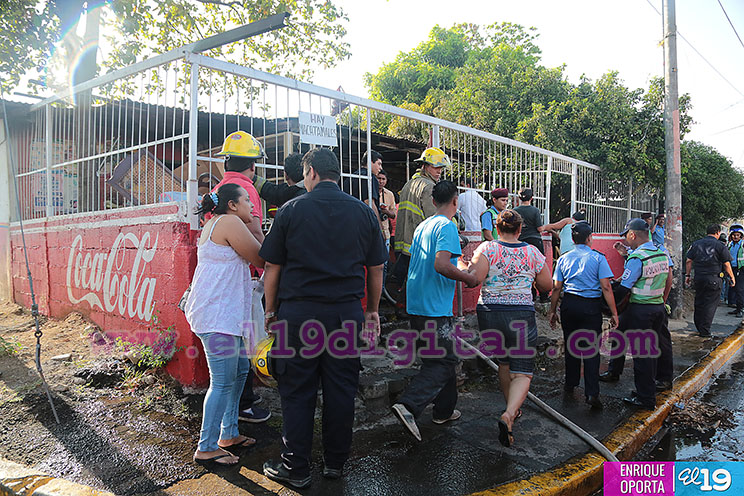Se incendia vivienda en colonia Edgar Lang
